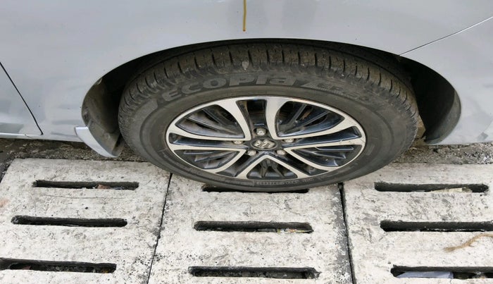 2022 Maruti Ertiga ZXI  CNG, Petrol, Manual, 80,543 km, tyre