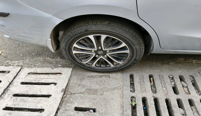 2022 Maruti Ertiga ZXI  CNG, Petrol, Manual, 80,543 km, tyre