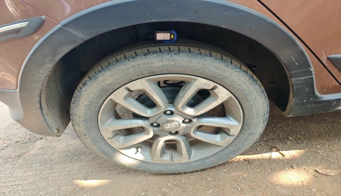 2016 Hyundai i20 Active 1.2 S, Petrol, Manual, 70,139 km, tyre