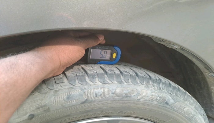 2021 Maruti Ertiga ZXI AT SHVS, Petrol, Automatic, 44,916 km, tyre