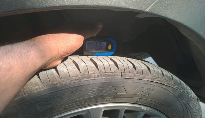 2021 Maruti Ertiga ZXI AT SHVS, Petrol, Automatic, 44,916 km, tyre