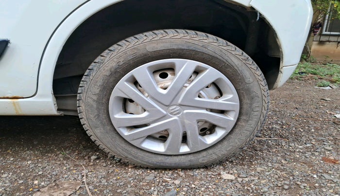 2013 Maruti Wagon R 1.0 LXI CNG, Petrol, Manual, 55,274 km, tyre