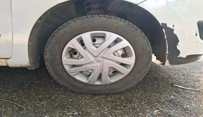 2013 Maruti Wagon R 1.0 LXI CNG, Petrol, Manual, 55,274 km, tyre