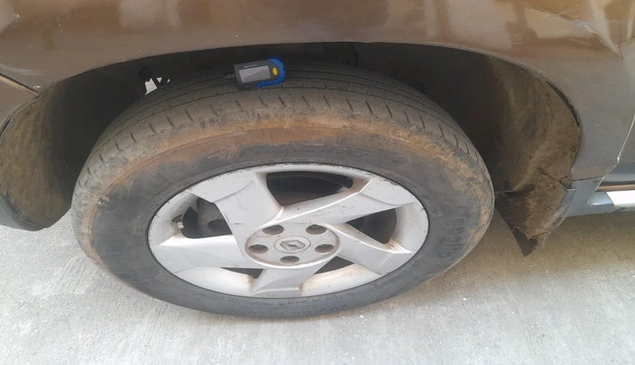 2013 Renault Duster 110 PS RXZ DIESEL, Diesel, Manual, 1,48,286 km, tyre