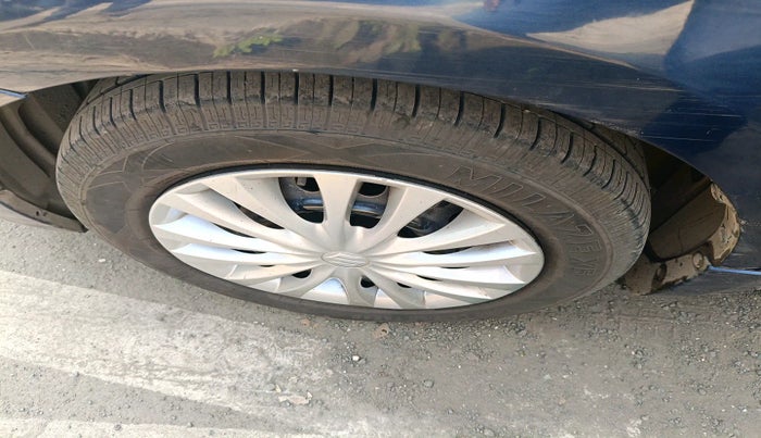 2017 Maruti Ciaz DELTA 1.4 MT PETROL, Petrol, Manual, 1,21,395 km, tyre