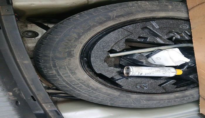 2014 Skoda Octavia ELEGANCE 2.0 TDI AT, Diesel, Automatic, 84,019 km, tyre