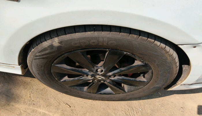 2012 Hyundai Verna FLUIDIC 1.6 CRDI SX AT, Diesel, Automatic, 1,21,104 km, tyre