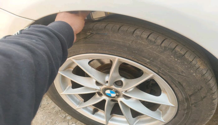 2011 BMW 3 Series 320i, Petrol, Automatic, 84,146 km, tyre