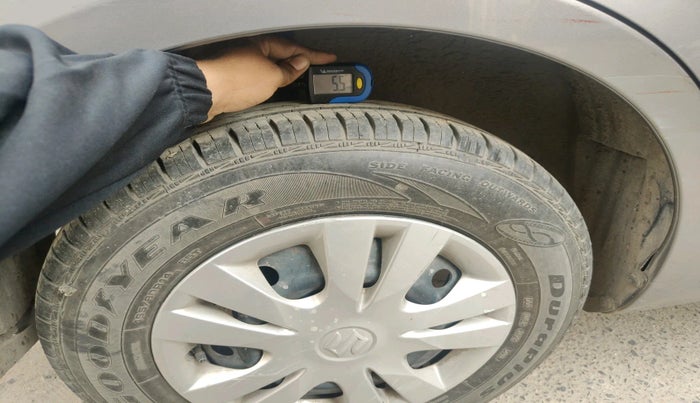 2013 Maruti Swift Dzire VXI, Petrol, Manual, 34,944 km, tyre