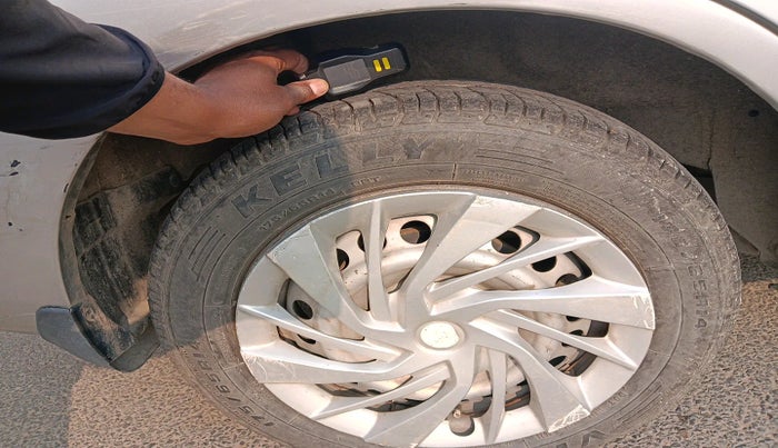 2014 Honda Amaze 1.2L I-VTEC EX, Petrol, Manual, 1,49,498 km, tyre