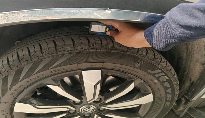 2020 MG HECTOR PLUS SHARP 1.5 PETROL TURBO DCT 6-STR, Petrol, Automatic, 23,200 km, tyre