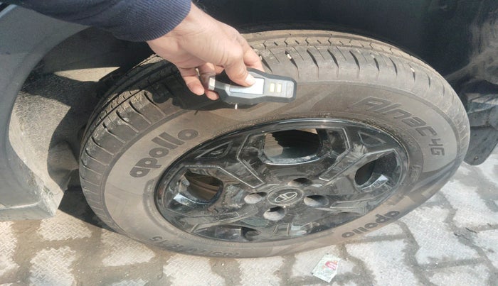 2024 Tata PUNCH Accomplished Plus, Petrol, Manual, 4,115 km, tyre