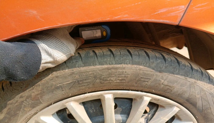 2017 Tata Tiago XTA PETROL, Petrol, Automatic, 64,799 km, tyre