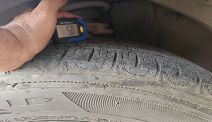 2022 Jeep Compass LONGITUDE (O) 1.4 PETROL DCT, Petrol, Automatic, 27,207 km, tyre