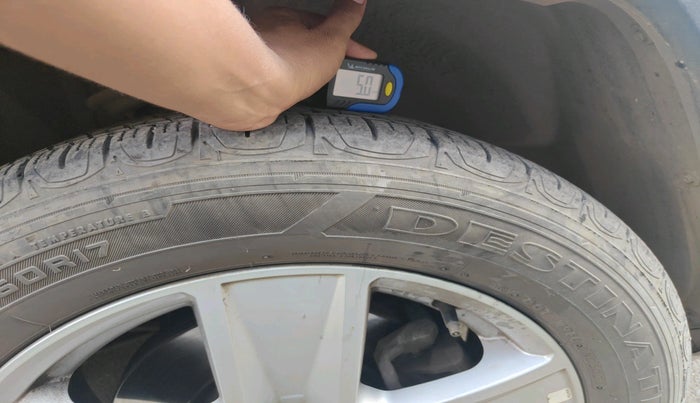 2022 Jeep Compass LONGITUDE (O) 1.4 PETROL DCT, Petrol, Automatic, 27,207 km, tyre