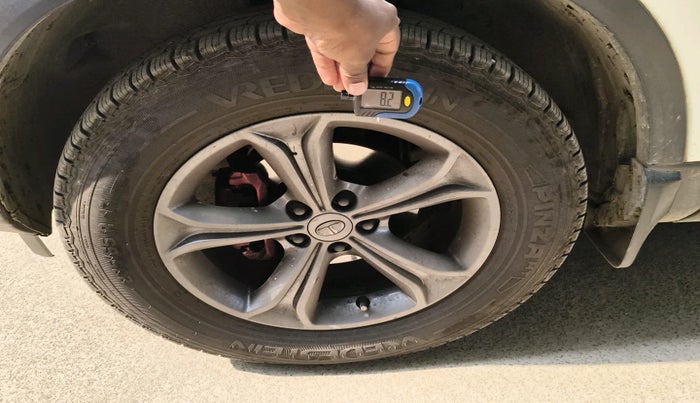 2020 Tata Harrier XT 2.0L KRYOTEC, Diesel, Manual, 72,835 km, tyre