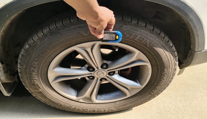 2020 Tata Harrier XT 2.0L KRYOTEC, Diesel, Manual, 72,835 km, tyre