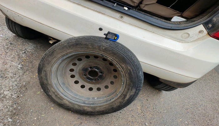 2016 Maruti Wagon R 1.0 VXI AMT, Petrol, Automatic, 41,586 km, tyre