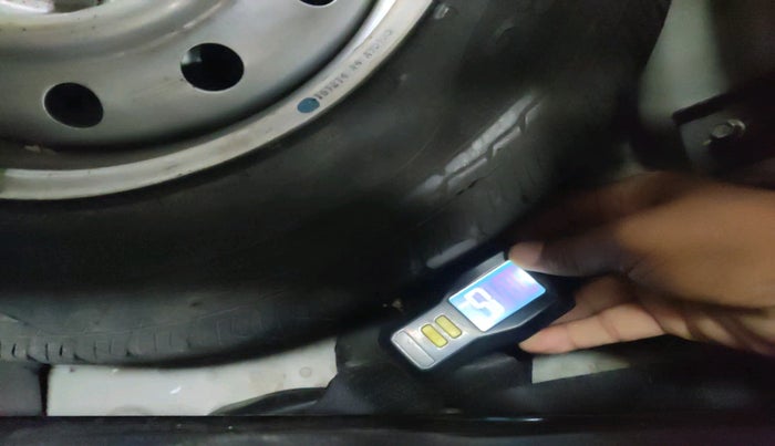 2014 Maruti Wagon R 1.0 LXI CNG, Petrol, Manual, 1,602 km, tyre