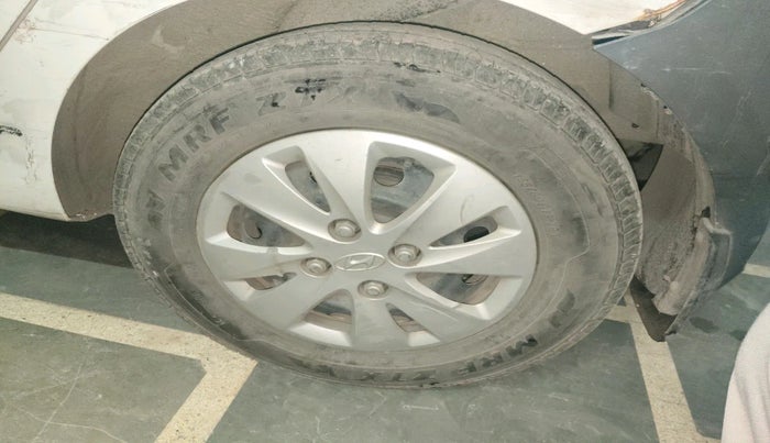 2011 Hyundai i10 MAGNA 1.2, Petrol, Manual, 98,348 km, tyre