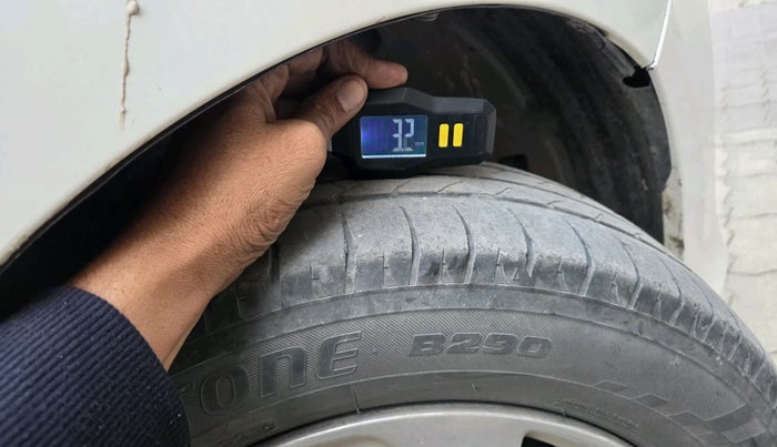 2016 Honda City 1.5L I-VTEC V MT, Petrol, Manual, 88,199 km, tyre