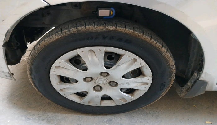 2015 Honda Amaze 1.2L I-VTEC SX, Petrol, Manual, 59,027 km, tyre