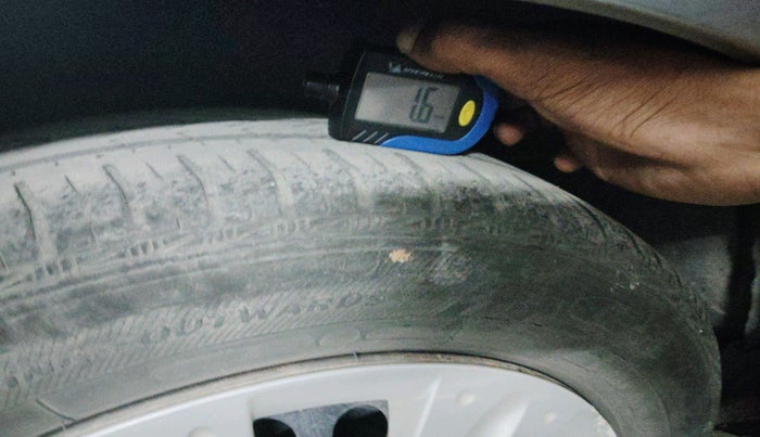 2015 Honda Amaze 1.2L I-VTEC SX, Petrol, Manual, 72,736 km, tyre