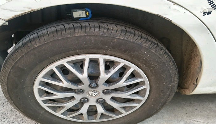 2015 Maruti Swift Dzire VDI, Diesel, Manual, 1,13,305 km, tyre