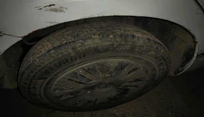 2017 Maruti Swift VXI, Petrol, Manual, 1,15,467 km, tyre