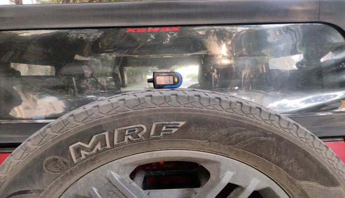 2021 Mahindra Thar LX  P 4WD AT CONVERTIBLE, Petrol, Automatic, 33,772 km, tyre