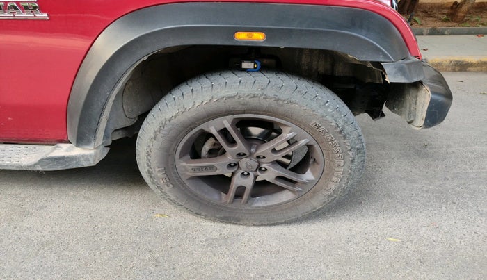 2021 Mahindra Thar LX  P 4WD AT CONVERTIBLE, Petrol, Automatic, 33,772 km, tyre