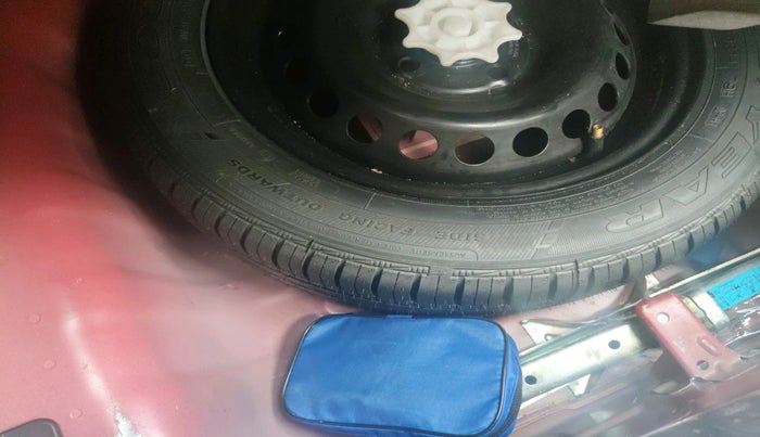 2018 Hyundai Grand i10 SPORTZ (O) AT 1.2 KAPPA VTVT, Petrol, Automatic, 46,933 km, tyre