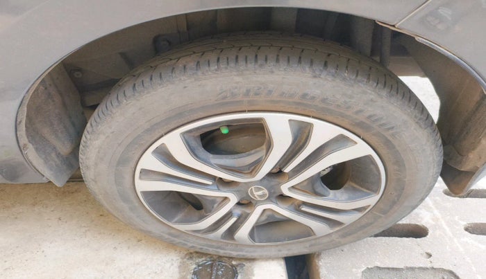 2022 Tata TIGOR XZ PLUS CNG, Petrol, Manual, 37,759 km, tyre