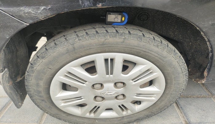 2011 Hyundai Santro Xing GLS LPG, Petrol, Manual, 71,543 km, tyre