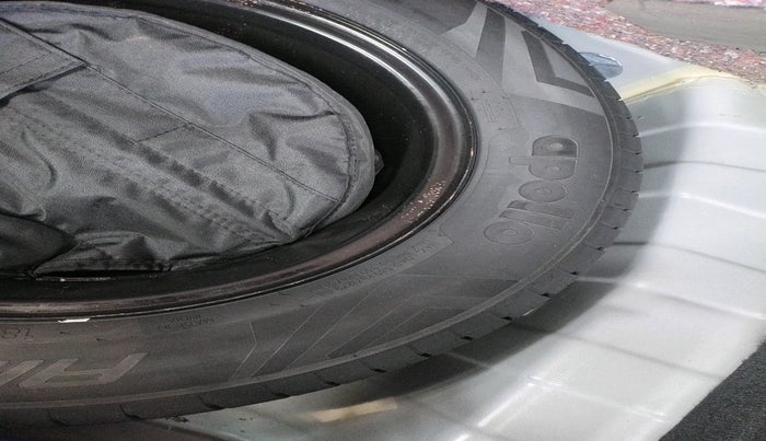 2024 Tata PUNCH Creative Plus AMT, Petrol, Automatic, 8,057 km, tyre