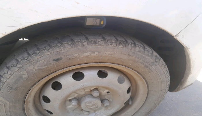 2012 Hyundai Eon ERA +, Petrol, Manual, 1,09,819 km, tyre