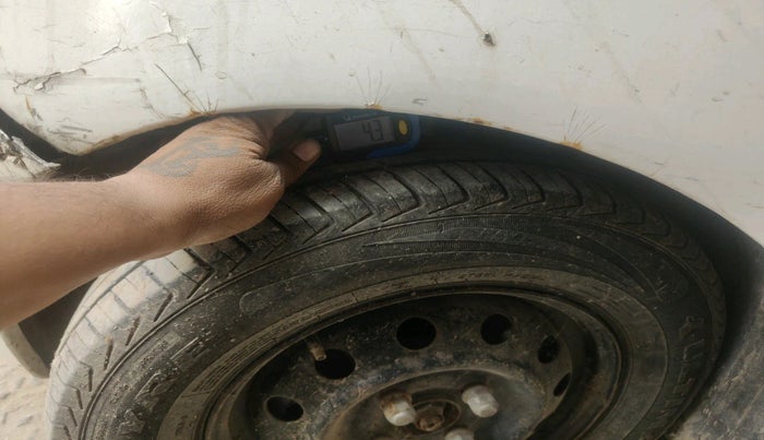 2010 Hyundai i10 MAGNA 1.1, Petrol, Manual, 68,749 km, tyre