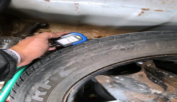 2011 Hyundai Verna FLUIDIC 1.6 VTVT EX, Petrol, Manual, 88,817 km, tyre