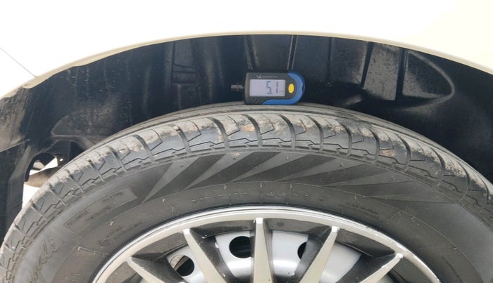 2023 Maruti Swift LXI, Petrol, Manual, 8,870 km, tyre