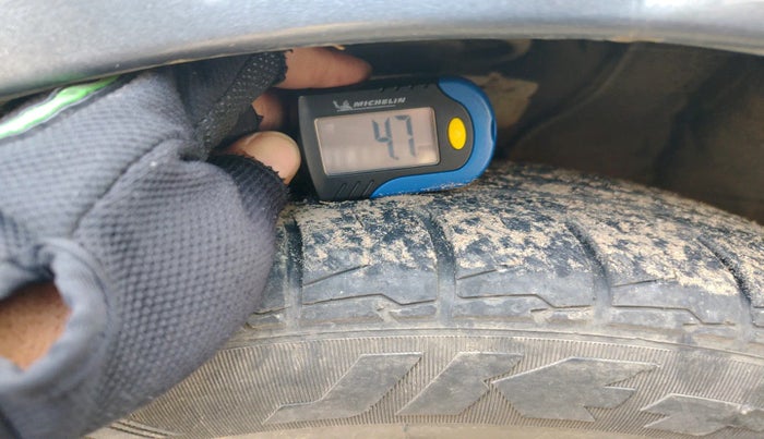 2012 Hyundai Verna FLUIDIC 1.6 VTVT SX, Petrol, Manual, 1,03,720 km, tyre