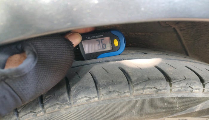 2012 Hyundai Verna FLUIDIC 1.6 VTVT SX, Petrol, Manual, 1,03,720 km, tyre