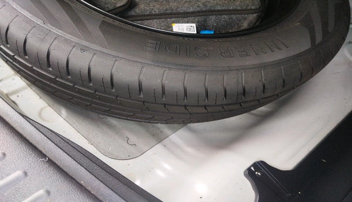 2023 Hyundai Creta SX 1.5 PETROL, Petrol, Manual, 53,725 km, tyre