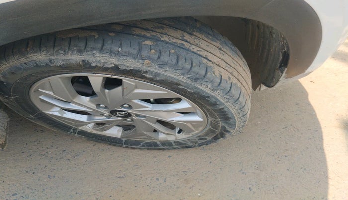 2023 Hyundai Creta SX 1.5 PETROL, Petrol, Manual, 53,725 km, tyre