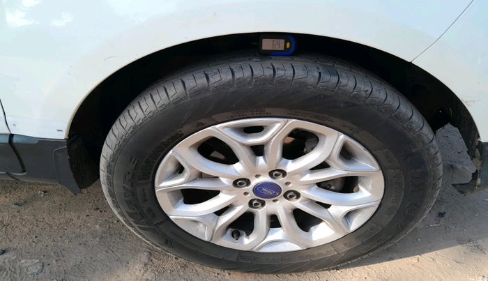 2016 Ford Ecosport TITANIUM 1.5L DIESEL, Diesel, Manual, 1,99,271 km, tyre