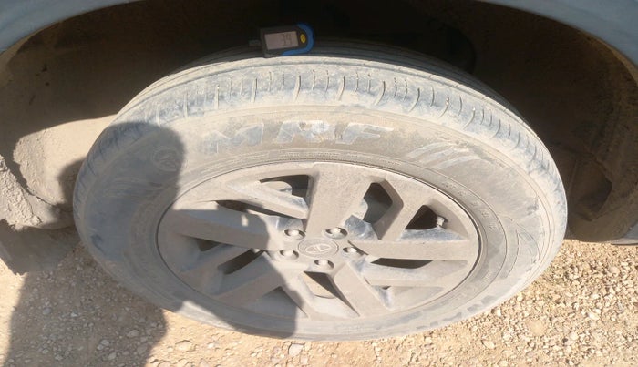 2020 Tata Harrier XZA PLUS 2.0L DARK EDITION, Diesel, Automatic, 85,956 km, tyre