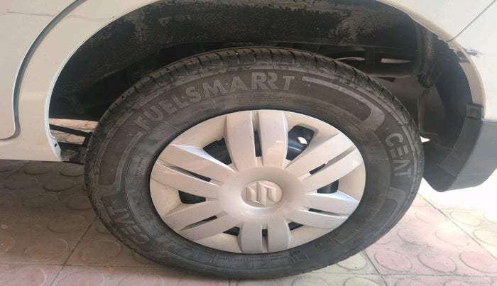 2022 Maruti Alto LXI O, Petrol, Manual, 13,618 km, tyre