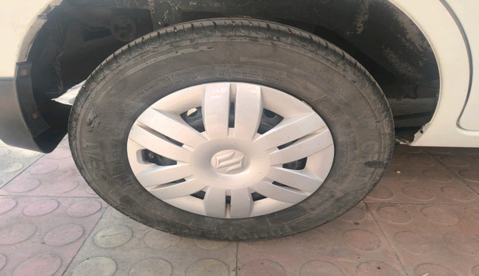 2022 Maruti Alto LXI O, Petrol, Manual, 13,618 km, tyre