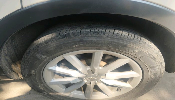 2015 Audi Q3 35 TDI Quattro, Diesel, Automatic, 27,987 km, tyre