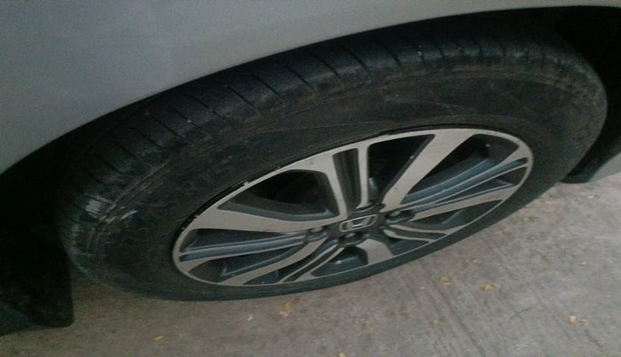 2019 Honda City 1.5L I-DTEC V, Diesel, Manual, 1,20,807 km, tyre