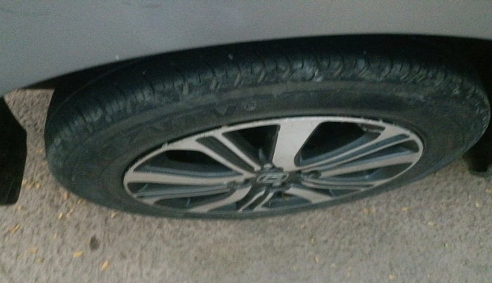 2019 Honda City 1.5L I-DTEC V, Diesel, Manual, 1,20,807 km, tyre